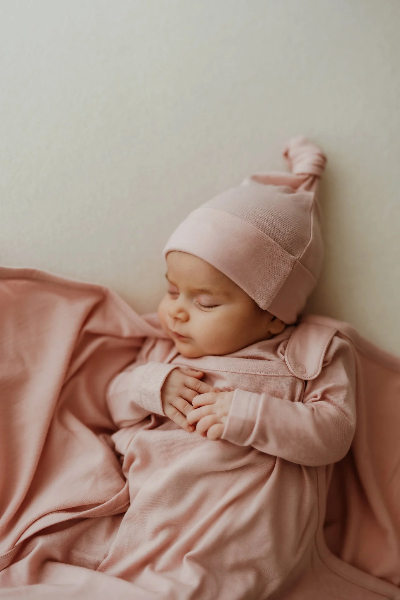Cocooi Merino Babywrap - Cloud Pink - Image 5