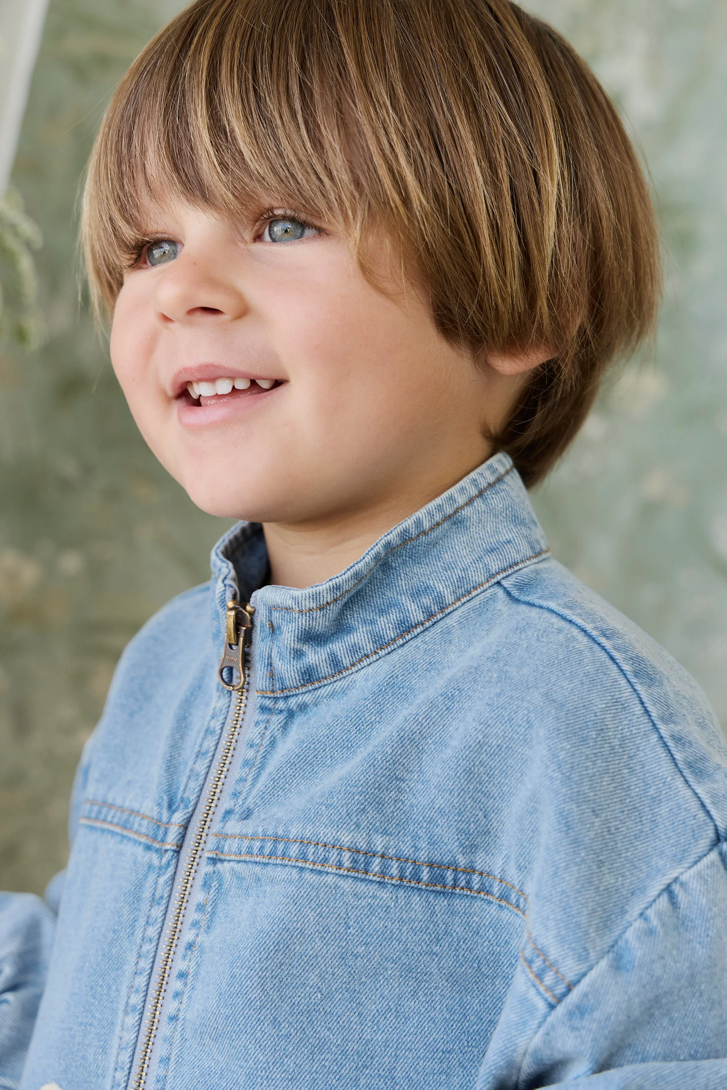 Murray Denim Jacket - Light Wash - Image 9