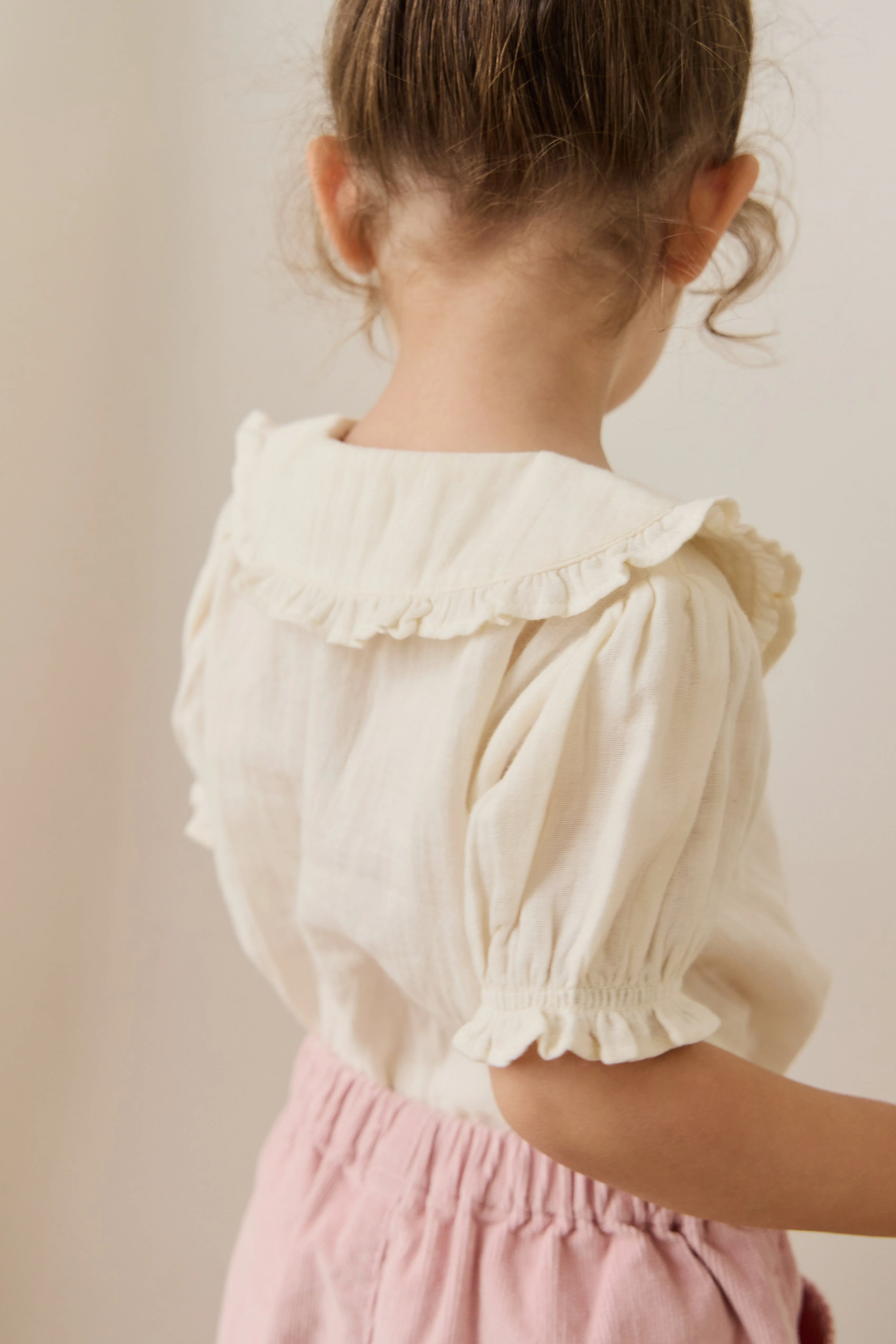 Organic Cotton Muslin Bowie Blouse - Parchment - Image 10